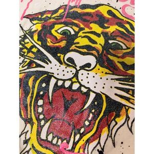 Y2K Ed Hardy Sparkly White Tiger Print Paint Dripping Size Large -